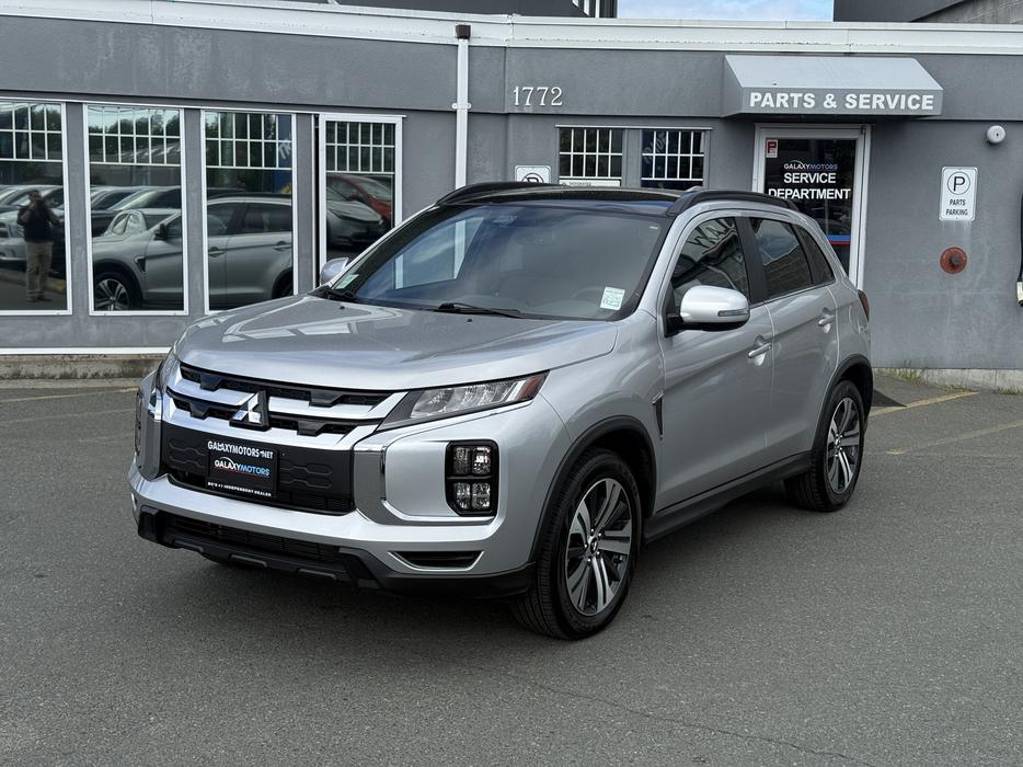 2024 Mitsubishi RVR GT 4WD -  Blind Spot Warning & Front fog lights display photo