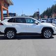 2022 Toyota RAV4 XLE - Sunroof, AWD, Heated Seats thumbnail image 5
