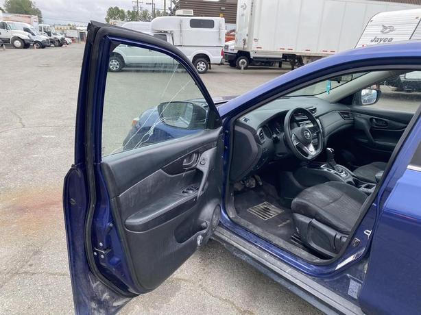 2019 Nissan Rogue S AWD image 4