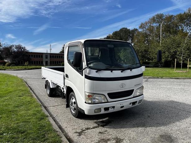 2004 Toyota Toyoace Flat Deck Right Hand Drive image 1