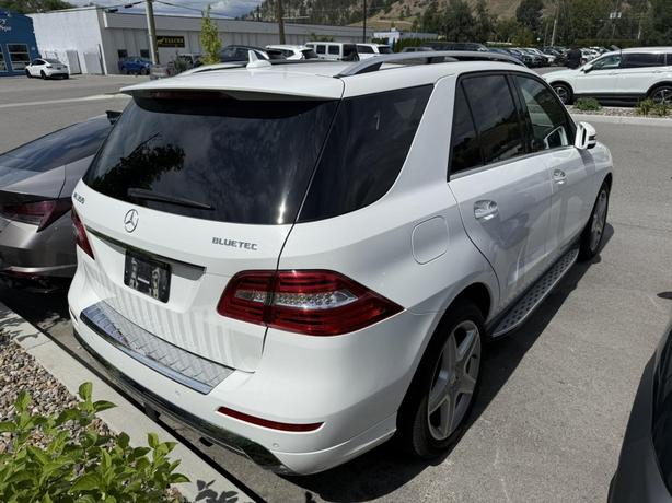 2015 Mercedes-Benz M-Class ML 350 BLUETEC image 4