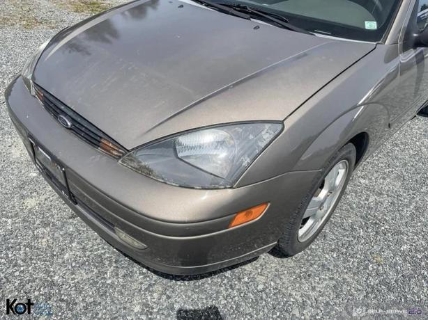 2003 FORD FOCUS image 8