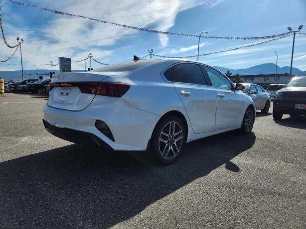 2023 Kia Forte EX+ image 3