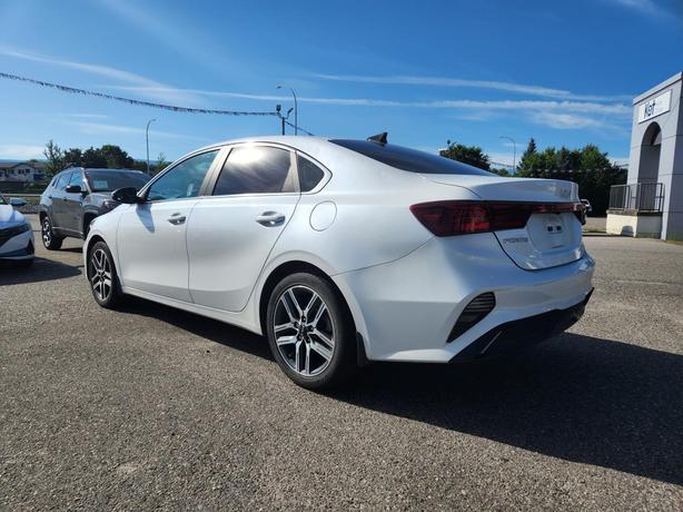 2023 Kia Forte EX+ image 4