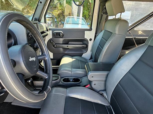 2008 Jeep  Wrangler X image 8