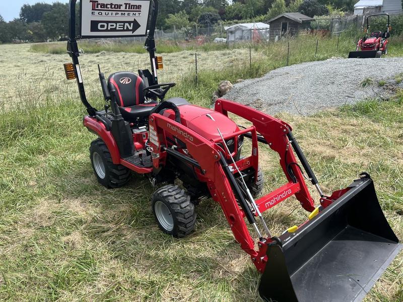 2024 Mahindra 1100 series 1120 HST display photo