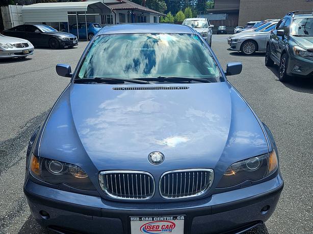 2002 BMW  325xi image 3