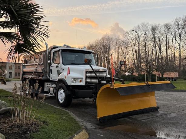 2006 Freightliner M2 106 Plow Truck With Sander Diesel With air Brakes image 1