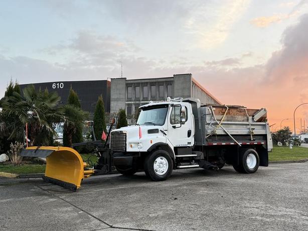 2006 Freightliner M2 106 Plow Truck With Sander Diesel With air Brakes image 5