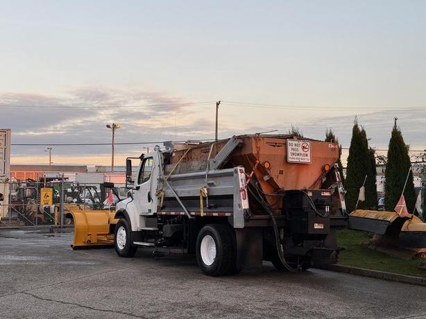 2006 Freightliner M2 106 Plow Truck With Sander Diesel With air Brakes image 8
