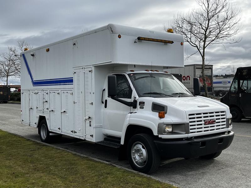 2006 GMC C5000 Topkick Service Truck display photo