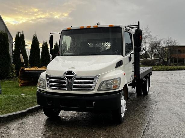 2006 Hino 155 16 Foot Flatdeck Diesel image 5