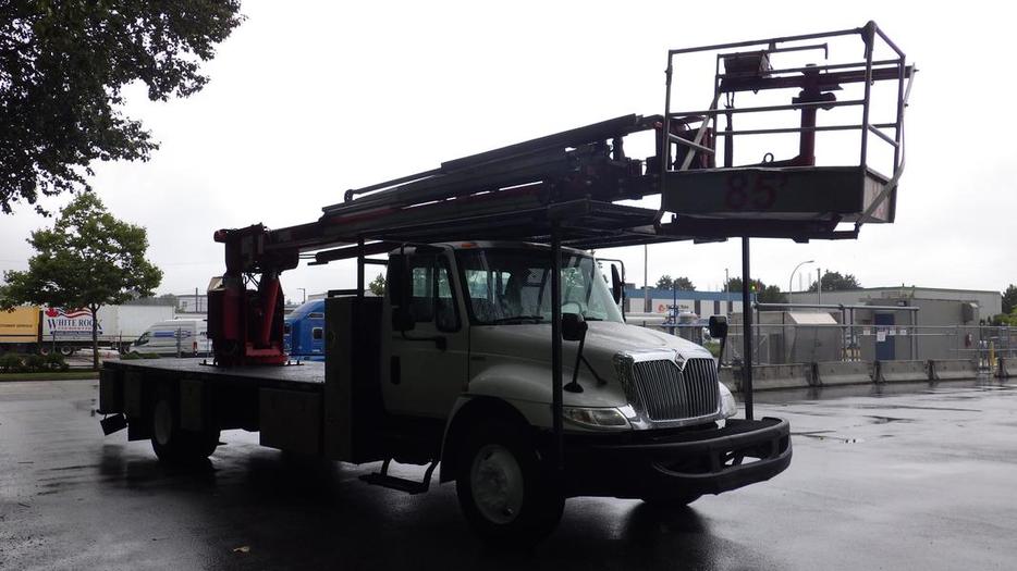 2010 International 4300 Durastar  Bucket Flat Deck Truck 3 Seater Diesel display photo