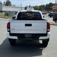 2022 Toyota Tacoma V6 thumbnail image 7