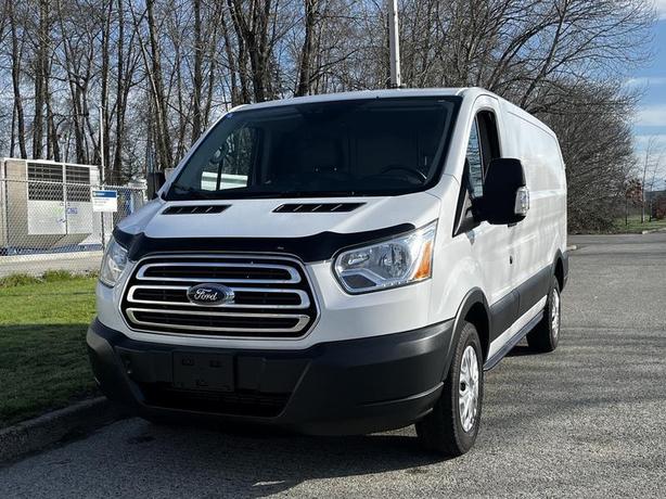 2017 Ford Transit 250 Low Roof Cargo Van 130-in. WB Diesel image 4