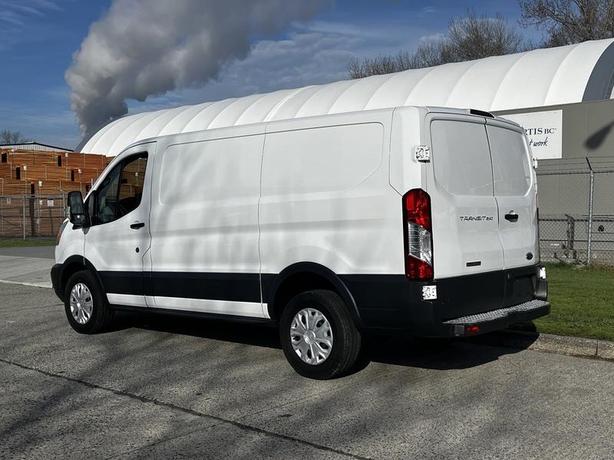 2017 Ford Transit 250 Low Roof Cargo Van 130-in. WB Diesel image 7
