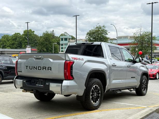 2023 Toyota Tundra Hybrid- TRD Off-Road, Tonneau Cover, No Accidents! image 5