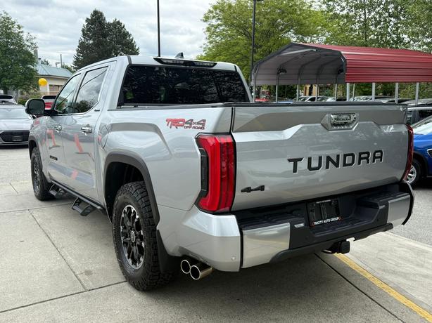 2023 Toyota Tundra Hybrid- TRD Off-Road, Tonneau Cover, No Accidents! image 7