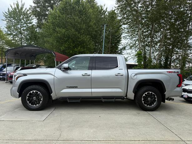 2023 Toyota Tundra Hybrid- TRD Off-Road, Tonneau Cover, No Accidents! image 8
