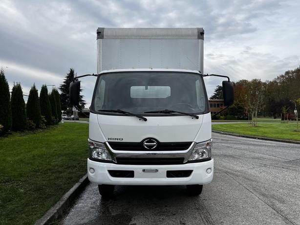 2018 Hino 195 16 Foot Cube Van 3 Seater Diesel image 3