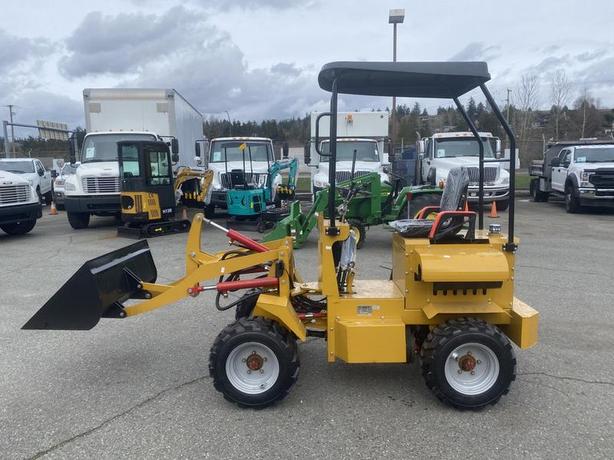 2024 AGT KRW 23 Mini loader 739CC Gas Engine 4x4 (New) image 3