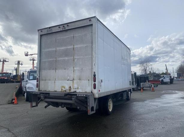 2015 Isuzu NRR 18 Foot Cube Van 3 Seater Diesel With Power Tailgate image 5