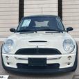 2004 MINI Cooper Hardtop S MANUAL, LEATHER SEATS, BLACK INTERIOR, SUNROOF, AUTO  thumbnail image 2