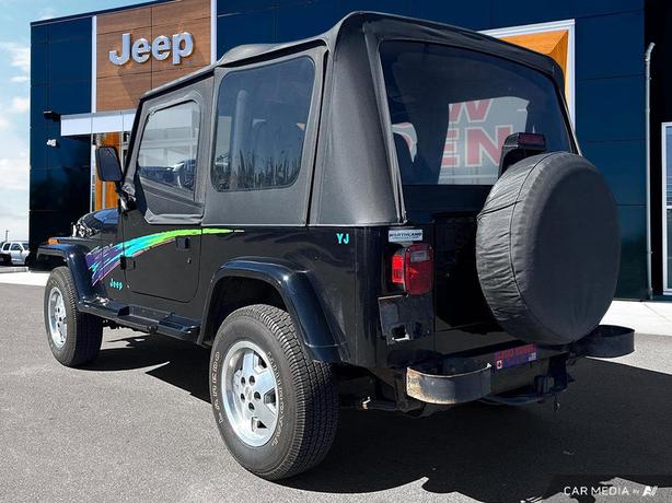 1994 Jeep YJ | Low KM!! image 4