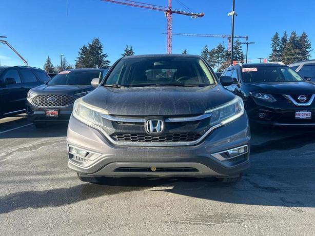 2016 Honda CR-V SE | No Reported Accidents! image 2
