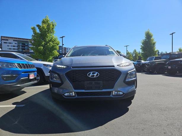 2020 Hyundai Kona Preferred AWD | Heated Seats! image 2