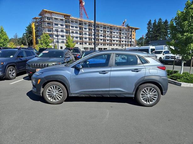 2020 Hyundai Kona Preferred AWD | Heated Seats! image 3