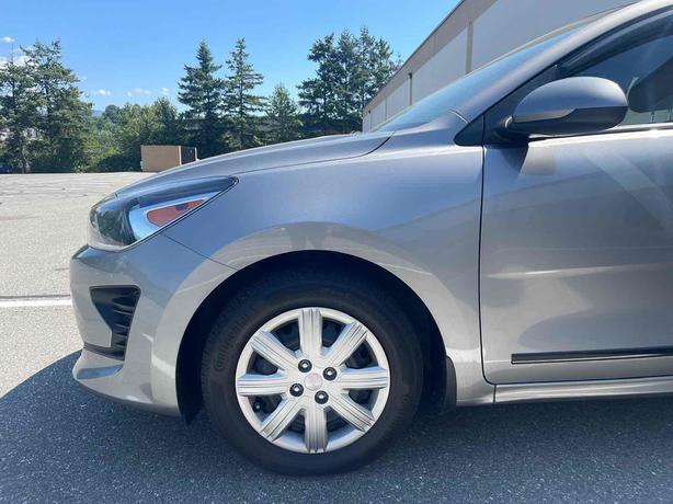 2023 KIA Rio image 4
