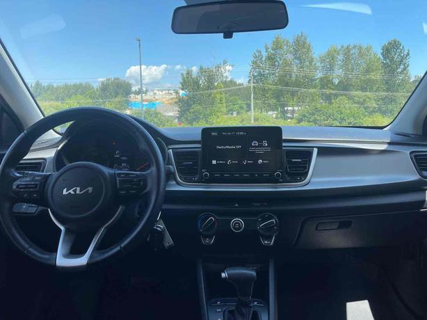2023 KIA Rio image 8