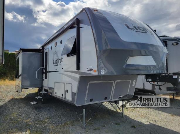 Used 2018 Highland Ridge RV Open Range Light LF318RLS image 1