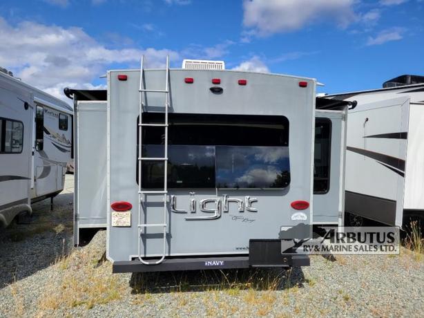Used 2018 Highland Ridge RV Open Range Light LF318RLS image 4