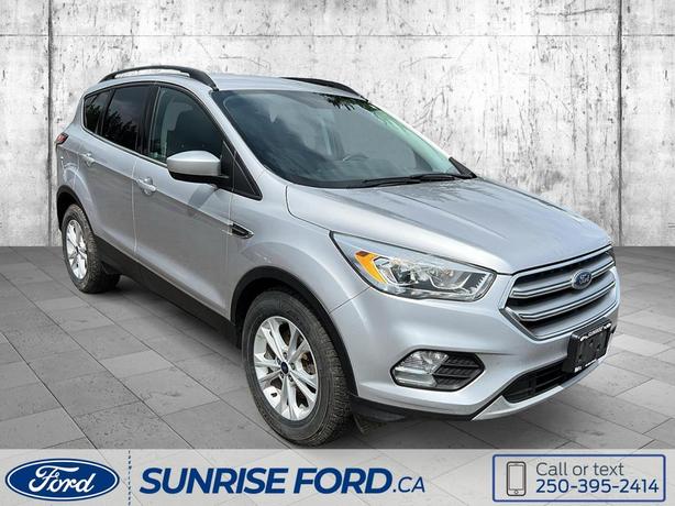 2017 Ford Escape SE image 1
