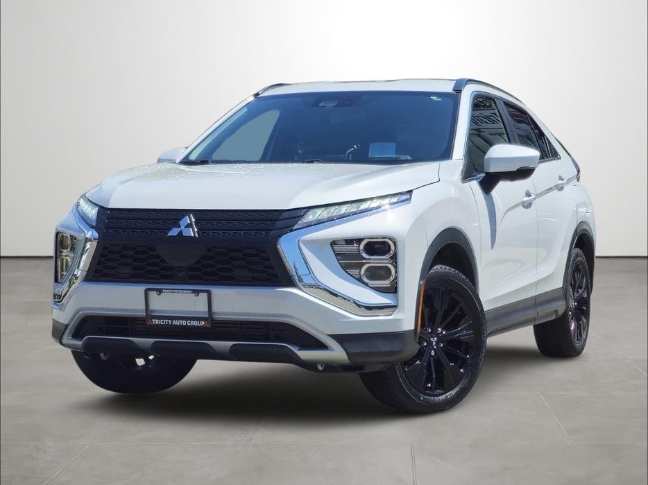 2022 Mitsubishi Eclipse Cross SEL - No Accidents, Forward Collision Mitigation display photo