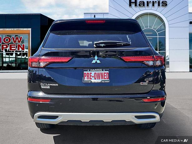 2023 Mitsubishi Outlander SE | One Owner | No Reported Accidents! image 5