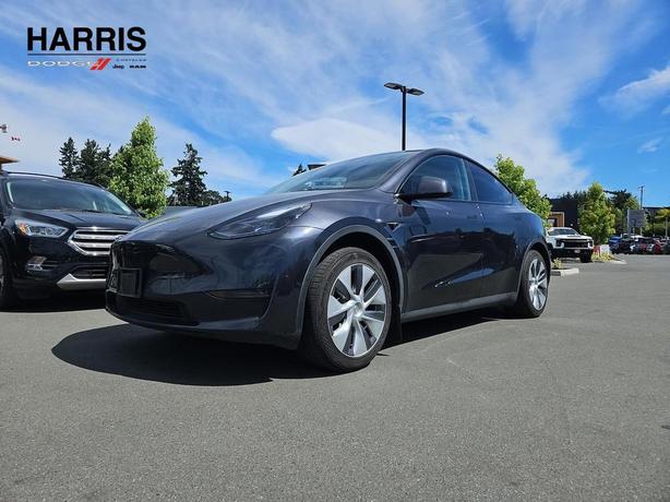 2024 Tesla Model Y RWD *Ltd Avail* Sport Utility | One Owner | No Reported Accid image 1