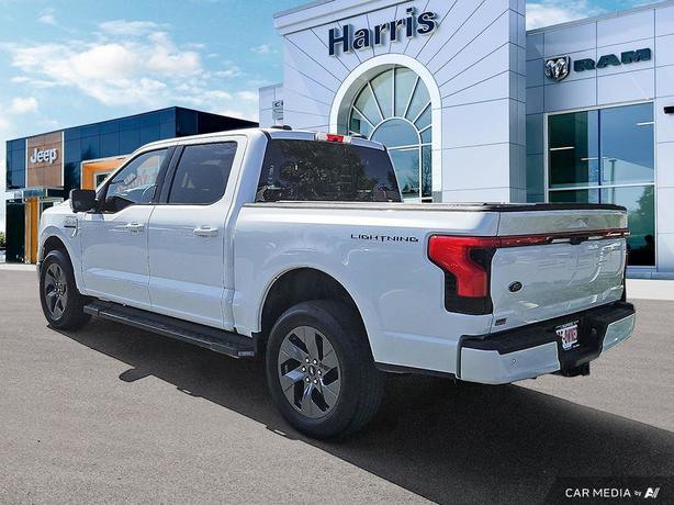 2023 Ford F-150 Lightning LARIAT 4WD SuperCrew 5.5' Box | No Reported Accidents! image 4