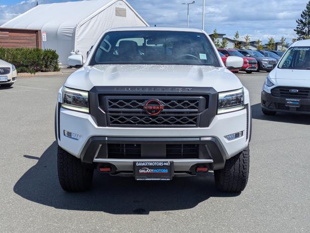 2023 Nissan Frontier Pro-4X - 3.8L V6, Crew Cab, Short Box, 4x4 image 3