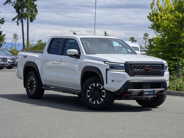 2023 Nissan Frontier Pro-4X - 3.8L V6, Crew Cab, Short Box, 4x4 image 4
