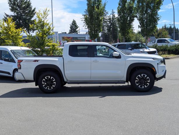 2023 Nissan Frontier Pro-4X - 3.8L V6, Crew Cab, Short Box, 4x4 image 5