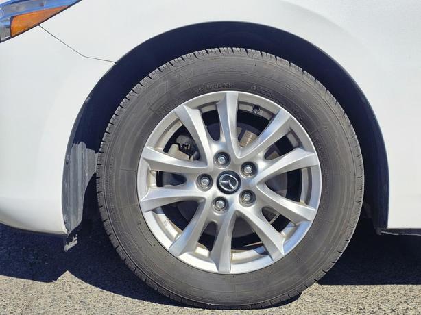 2018 Mazda3 Sport GS Auto image 5