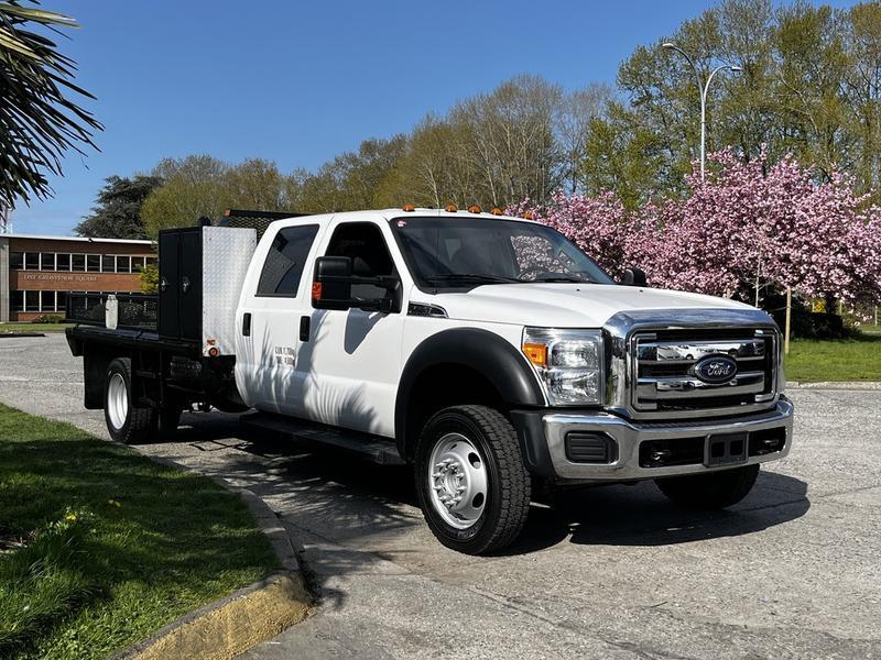 2016 Ford F-550 Crew Cab 12-Foot Flat Deck 4WD display photo
