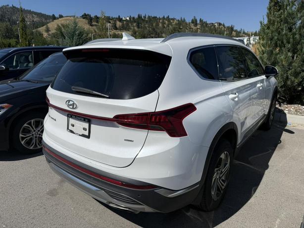 2021 Hyundai Santa Fe PREFERRED image 4