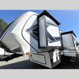 Used 2021 Grand Design Momentum G-Class 353G thumbnail image 6