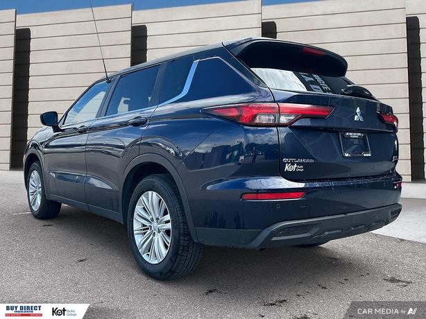 2024 Mitsubishi Outlander ES image 4