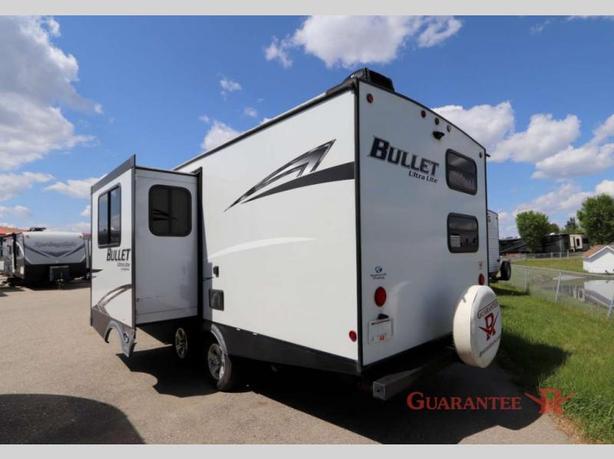 Used 2021 Keystone RV Bullet 243BHS image 5
