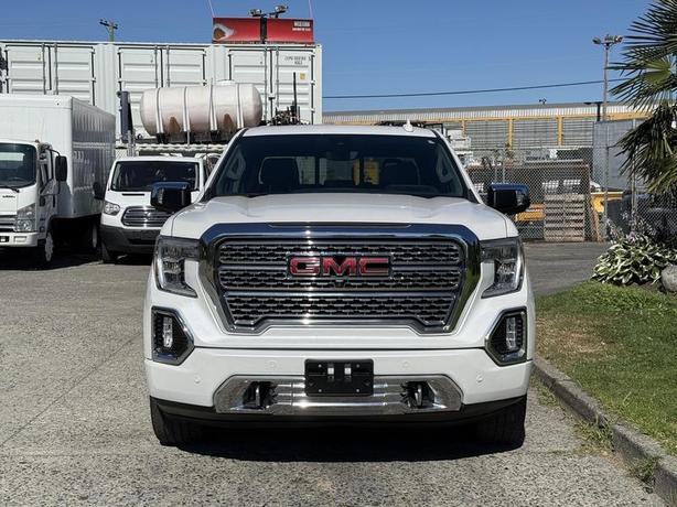 2019 GMC Sierra 1500 Denali CrewCab Short Box 4WD image 3